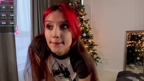 Lina online show from December 2025 04:52:01 AM