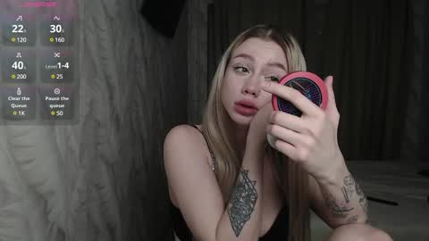 linacute52 online show from February 2025 07:42:01 PM