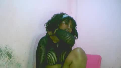 Snapshot of linah1123 chatting on October 2025 09:34:02 PM linah1123 online show from October 2025 09:34:02 PM