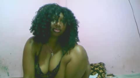 Snapshot of linah1123 chatting on October 2025 07:05:02 AM linah1123 online show from October 2025 07:05:02 AM