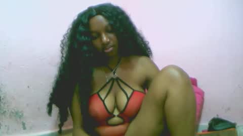 Snapshot of linah1123 chatting on November 2025 05:49:01 AM linah1123 online show from November 2025 05:49:01 AM