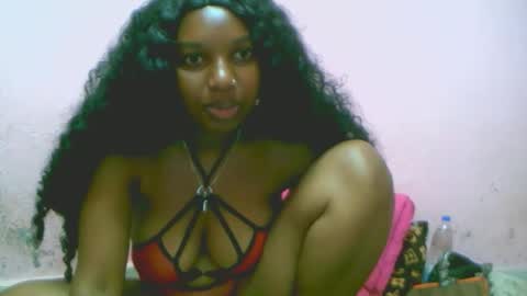 Snapshot of linah1123 chatting on November 2025 05:57:01 AM linah1123 online show from November 2025 05:57:01 AM