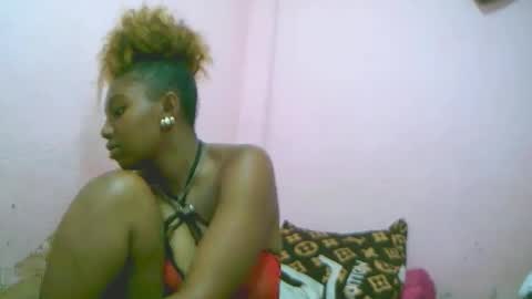 Snapshot of linah1123 chatting on November 2025 07:30:02 AM linah1123 online show from November 2025 07:30:02 AM