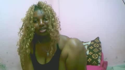 Snapshot of linah1123 chatting on November 2025 10:26:02 AM linah1123 online show from November 2025 10:26:02 AM