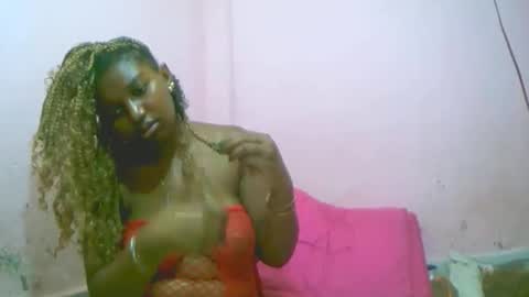 Snapshot of linah1123 chatting on November 2025 09:55:02 AM linah1123 online show from November 2025 09:55:02 AM