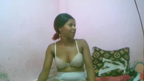 Snapshot of linah1123 chatting on December 2025 11:41:02 AM linah1123 online show from December 2025 11:41:02 AM