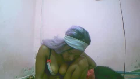 Snapshot of linah1123 chatting on December 2025 12:03:02 PM linah1123 online show from December 2025 12:03:02 PM