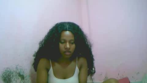 Snapshot of linah1123 chatting on December 2025 07:53:02 PM linah1123 online show from December 2025 07:53:02 PM