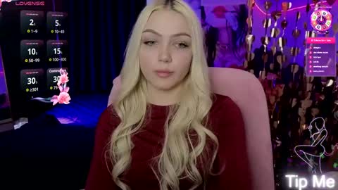 Snapshot of linalirian chatting on April 2026 10:10:01 AM I am Lina online show from April 2026 10:10:01 AM