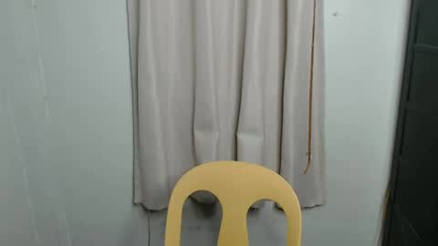 Snapshot of linaslayer chatting on January 2025 12:17:01 PM Lexi online show from January 2025 12:17:01 PM