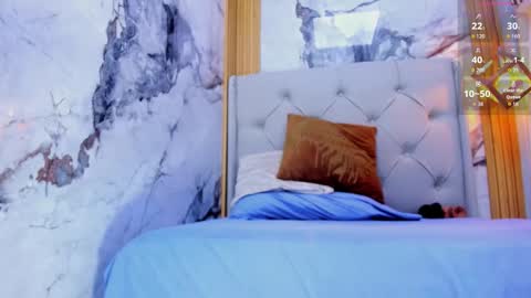 L I N A  online show from November 2025 04:33:02 AM