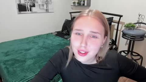 Lina online show from January 2025 08:53:01 PM