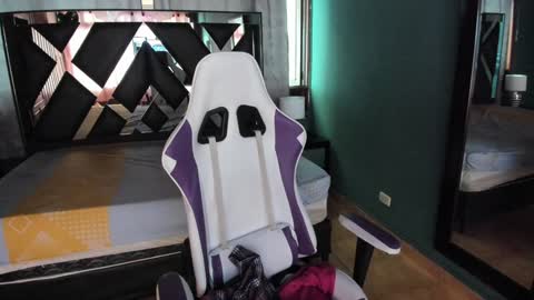  Linda  online show from February 2025 09:07:02 PM