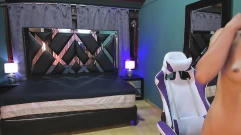  Linda  online show from February 2025 12:21:02 AM