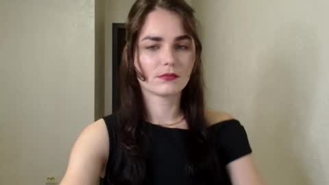 Linda online show from September 2025 06:43:02 PM