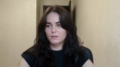 Linda online show from November 2025 10:30:01 PM