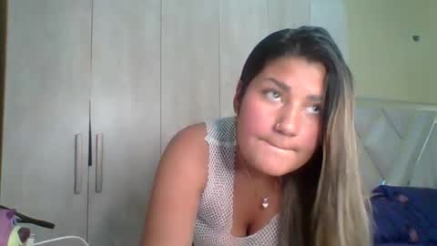 linda_blaze online show from October 2025 08:24:02 PM