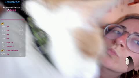 Giggles  online show from January 2025 12:15:02 AM