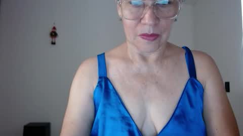 Linda Hanna online show from December 2025 02:55:01 PM