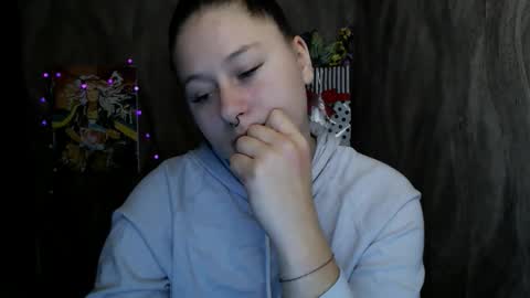 Linda online show from November 2025 04:18:02 PM