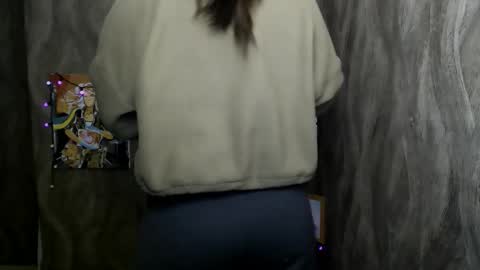 Linda online show from November 2025 04:07:02 PM