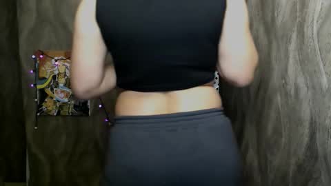 Linda online show from November 2025 04:29:01 PM