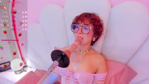 Snapshot of linda_sofi__ chatting on March 2025 06:27:01 AM linda_sofi__ online show from March 2025 06:27:01 AM