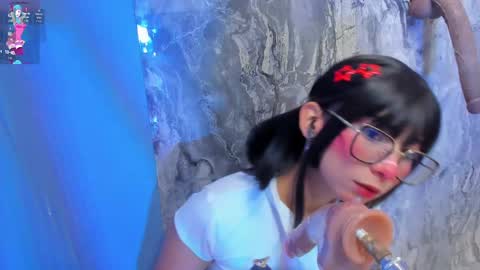 Snapshot of linda_sofi__ chatting on October 2025 07:48:01 PM linda_sofi__ online show from October 2025 07:48:01 PM