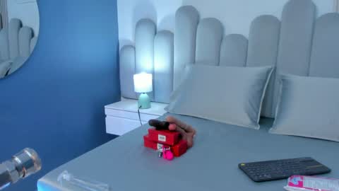 Snapshot of linda_sofi__ chatting on May 2026 08:47:01 PM linda_sofi__ online show from May 2026 08:47:01 PM