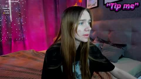 Snapshot of linda_zimmermann chatting on September 2025 08:25:01 AM linda_zimmermann online show from September 2025 08:25:01 AM