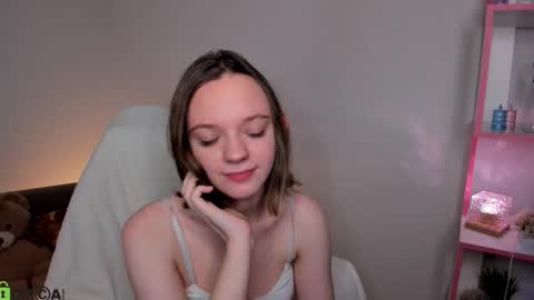 My real name is Olivia online show from December 2025 01:44:02 AM