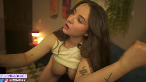 Snapshot of lindabluee chatting on March 2026 12:06:01 AM Nia online show from March 2026 12:06:01 AM