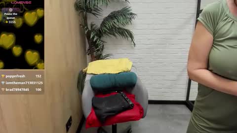 Snapshot of lindahottie chatting on February 2026 05:39:01 PM Linda online show from February 2026 05:39:01 PM