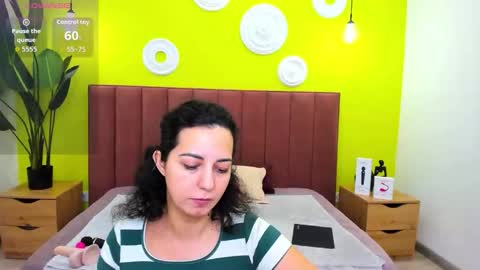 Snapshot of lindainsatiable chatting on March 2026 01:33:02 AM Linda online show from March 2026 01:33:02 AM