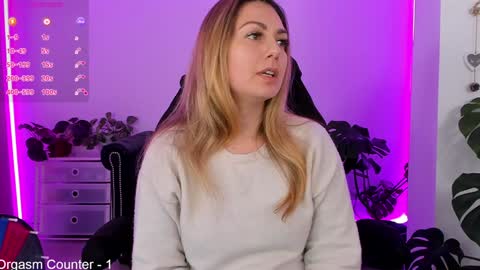 Linda  --  online show from January 2025 09:25:01 PM