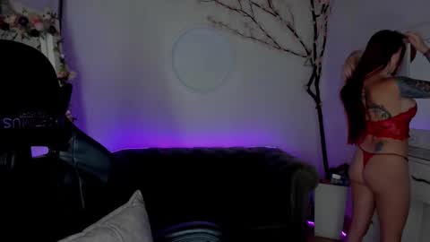 Snapshot of lindsay_khaleesi chatting on January 2026 09:20:01 PM Lindsay online show from January 2026 09:20:01 PM