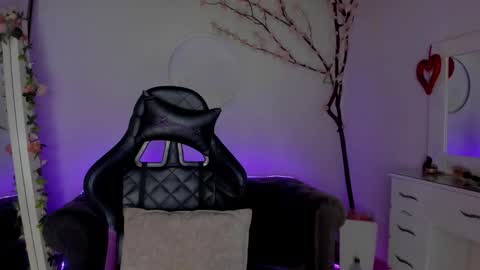 Snapshot of lindsay_khaleesi chatting on January 2026 09:20:02 PM Lindsay online show from January 2026 09:20:02 PM