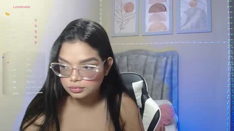 Snapshot of lindsay_sweet24 chatting on October 2025 05:06:01 AM ana online show from October 2025 05:06:01 AM