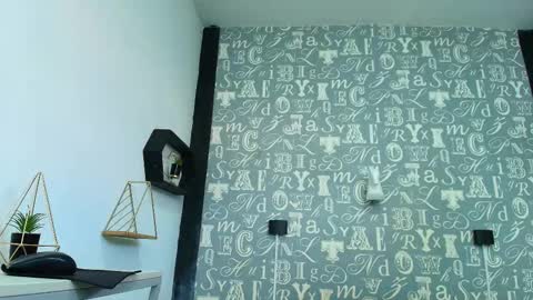  Lindsey  online show from November 2025 12:28:02 PM