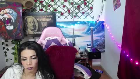 lindsey_2023 online show from December 2024 05:27:01 AM