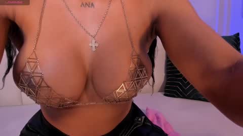 Lin  online show from February 2025 08:26:01 PM