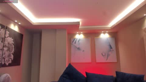 Lin  online show from October 2025 04:21:02 AM