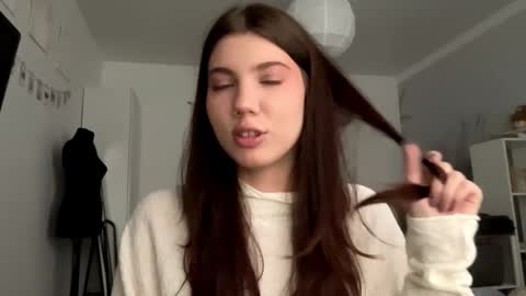 Snapshot of lindseysales chatting on March 2026 01:27:02 PM Linda online show from March 2026 01:27:02 PM