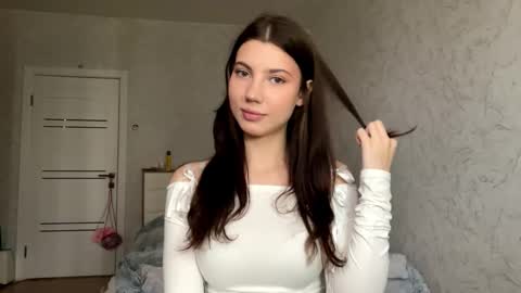 Snapshot of lindseysales chatting on March 2026 01:05:01 PM Linda online show from March 2026 01:05:01 PM