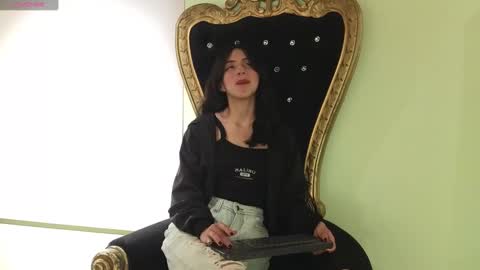 Snapshot of ling_ling24 chatting on February 2025 06:56:02 AM ling ling24 online show from February 2025 06:56:02 AM