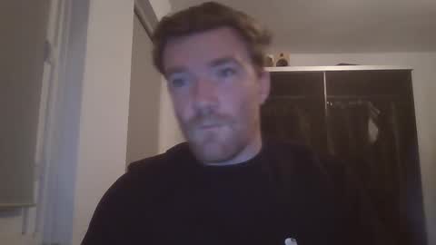 linguistixx333 online show from November 2025 08:41:02 PM