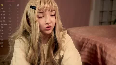 Linh -   online show from June 2026 09:06:02 PM
