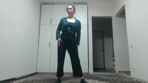 LinKissKiss online show from April 2026 07:00:02 AM