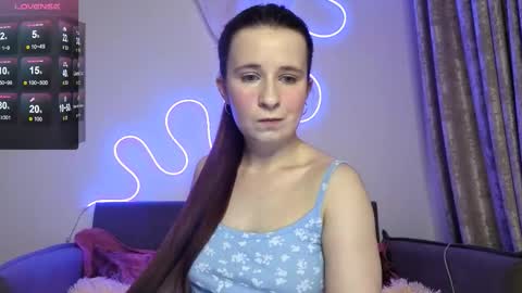 linnsweety online show from November 2025 07:25:02 PM