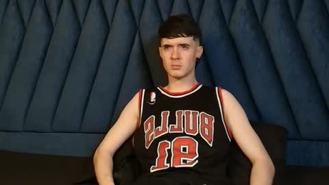 Snapshot of lio_____ chatting on April 2026 03:26:01 AM Lio online show from April 2026 03:26:01 AM